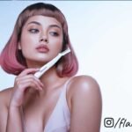 Face Shaving for Women: Benefits, Risks & How to Do It Safely